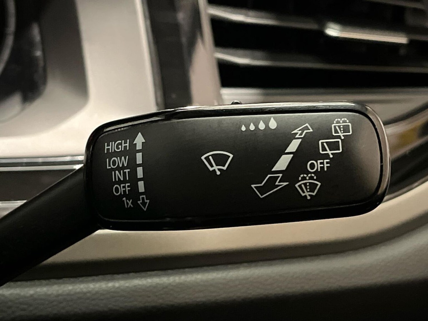 Used Volkswagen Polo 2020 for sale - 76720260: Photo 28