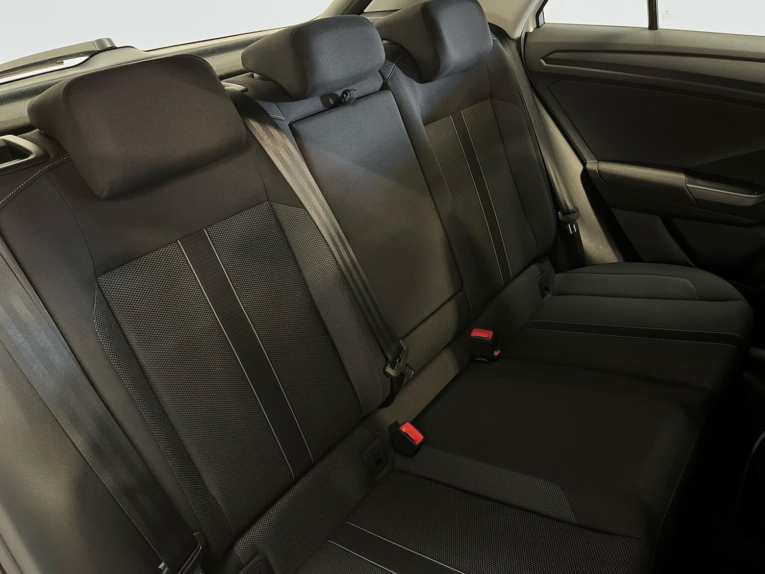 Used Volkswagen T-Roc 2022 for sale - 76638864: Photo 16