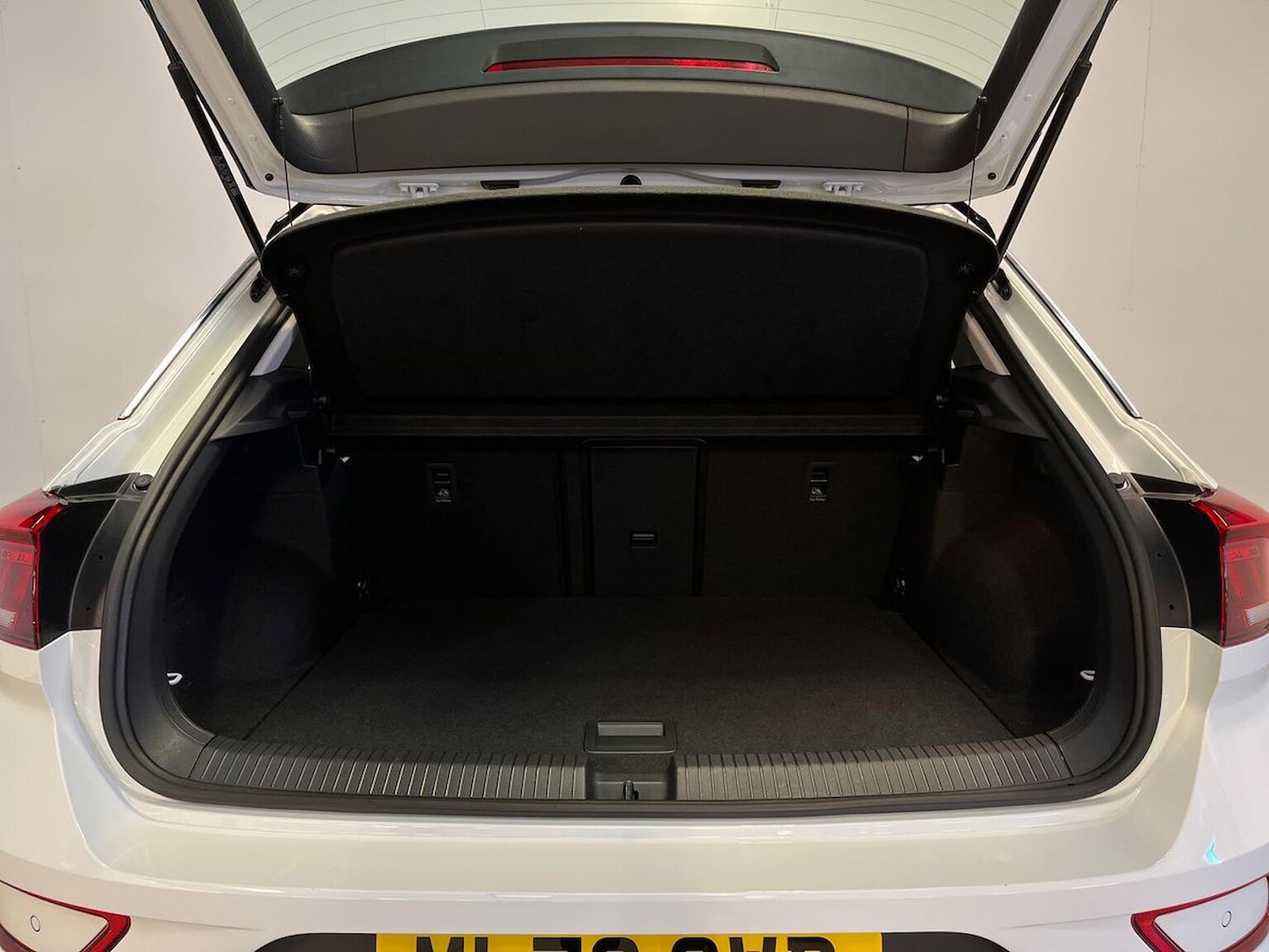 Used Volkswagen T-Roc 2022 for sale - 76638864: Photo 17