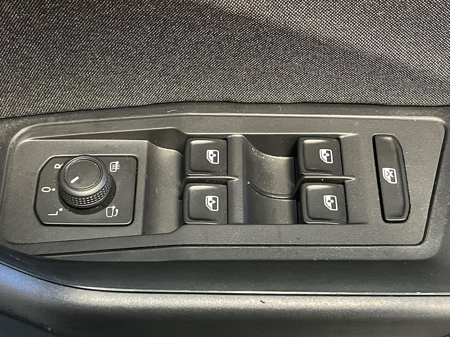 Used Volkswagen T-Roc 2022 for sale - 76638864: Photo 21