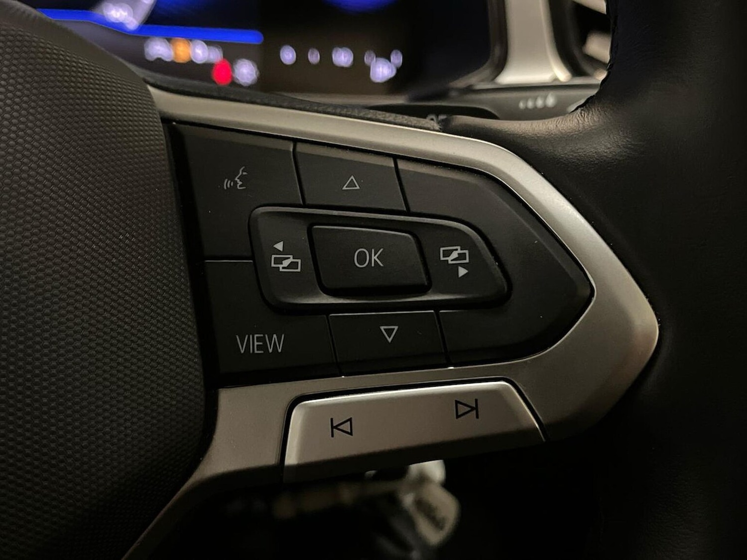 Used Volkswagen T-Roc 2022 for sale - 76638864: Photo 26