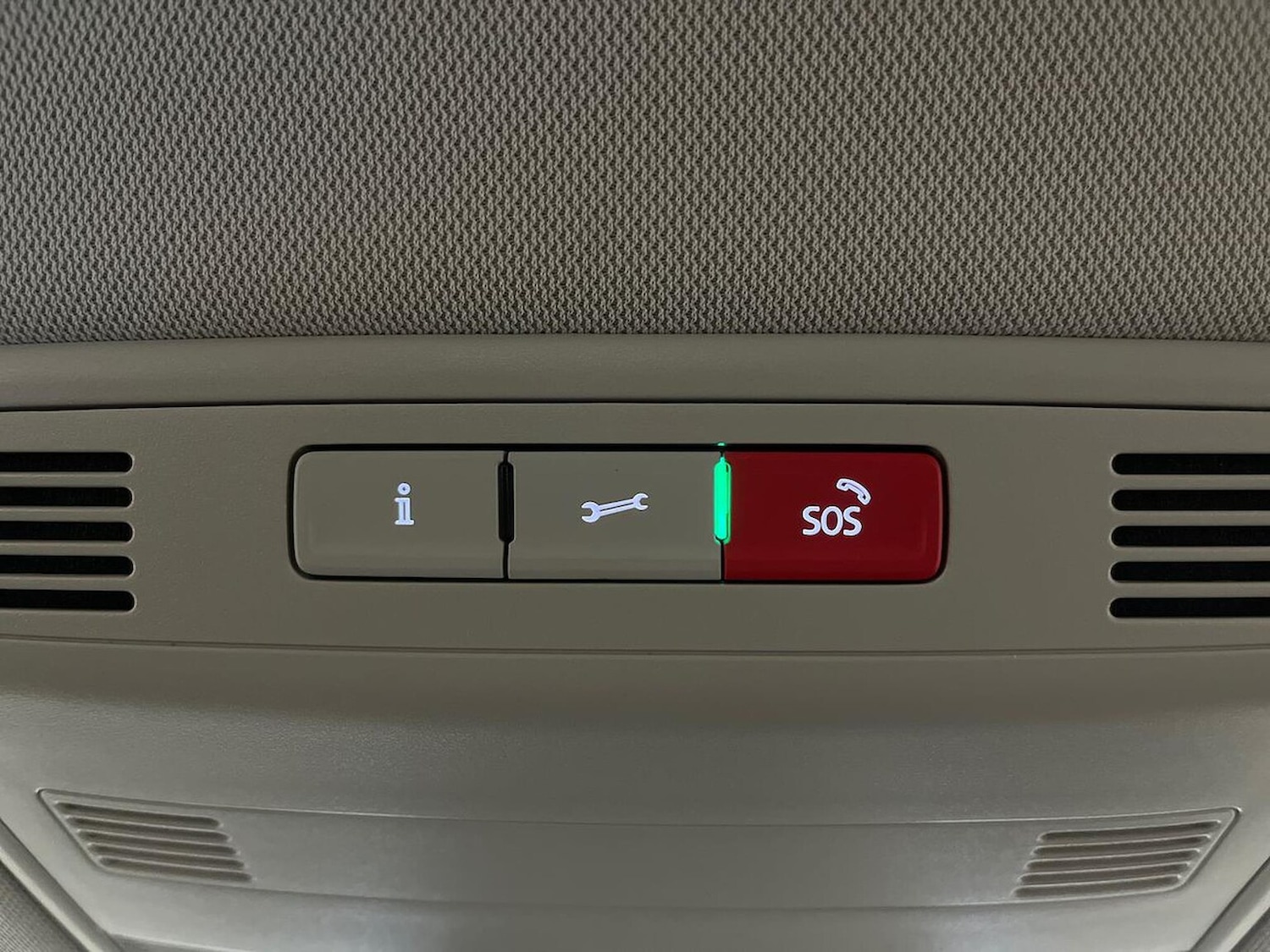 Used Volkswagen T-Roc 2022 for sale - 76638864: Photo 30