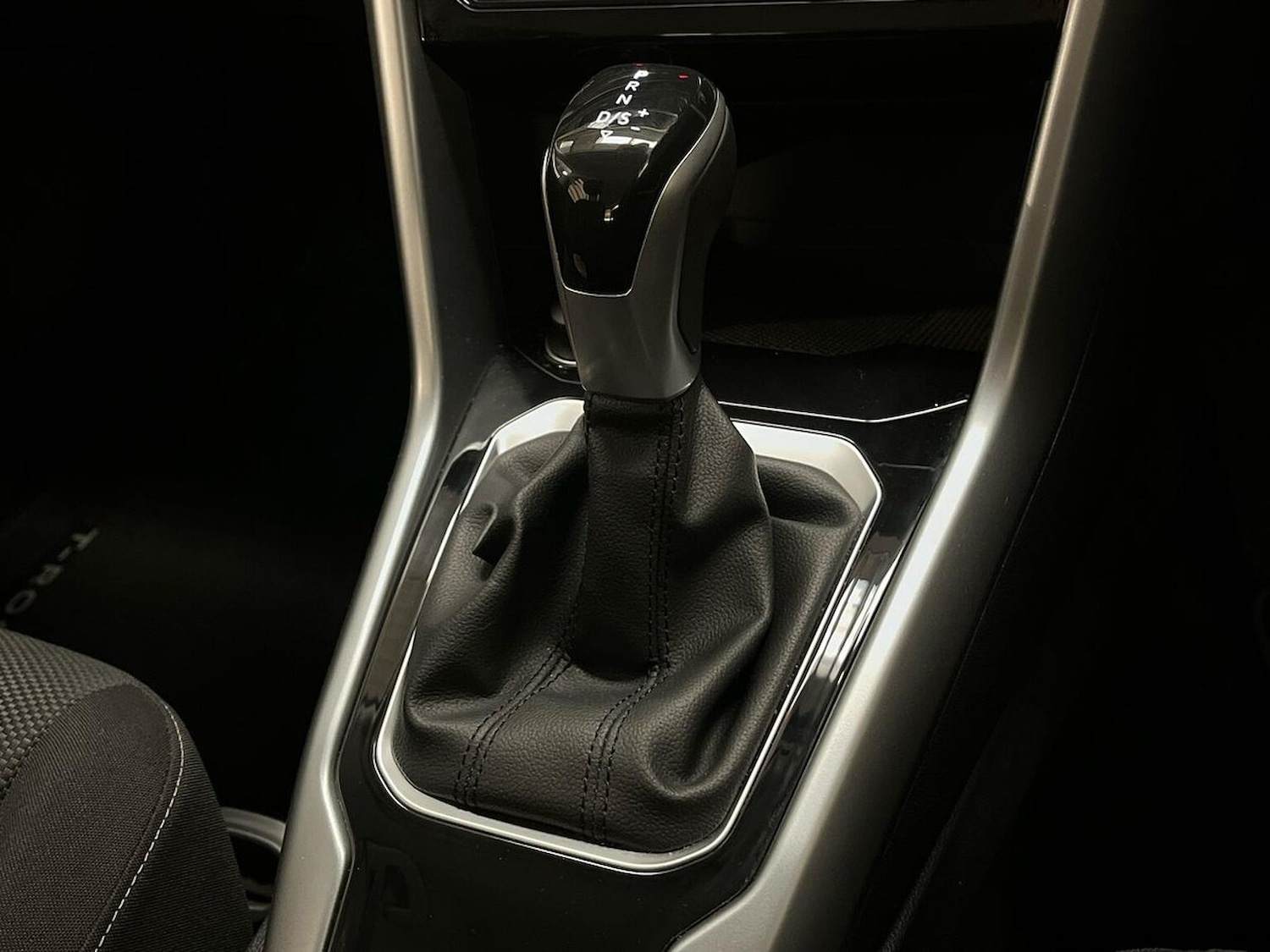 Used Volkswagen T-Roc 2022 for sale - 76638864: Photo 39