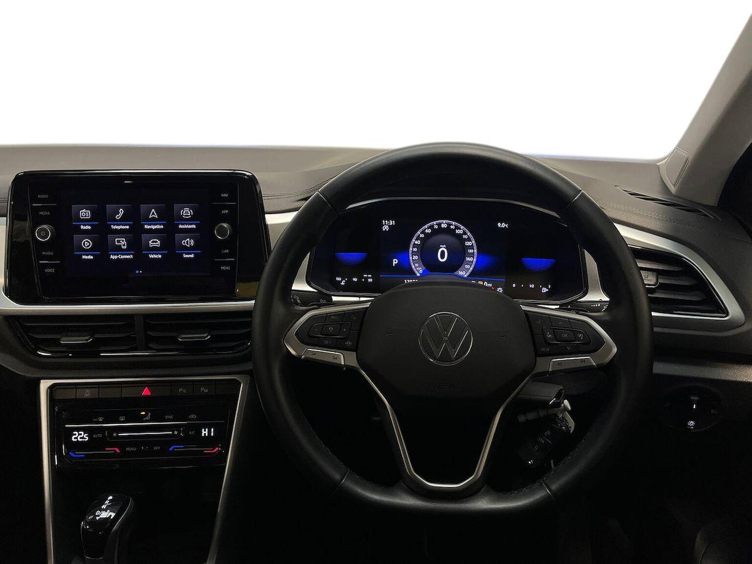 Used Volkswagen T-Roc 2022 for sale - 76638864: Photo 9