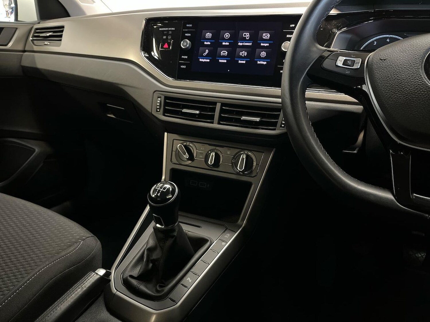 Used Volkswagen Polo 2019 for sale - 76064368: Photo 13