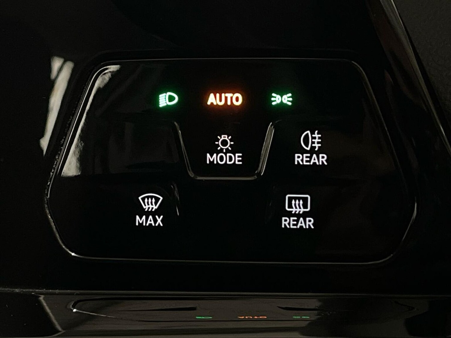 Used Volkswagen Golf 2023 for sale - 77023474: Photo 24