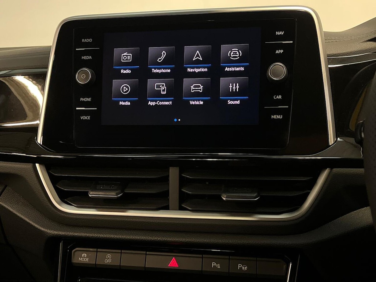 Used Volkswagen T-Roc 2025 for sale - 76164886: Photo 11