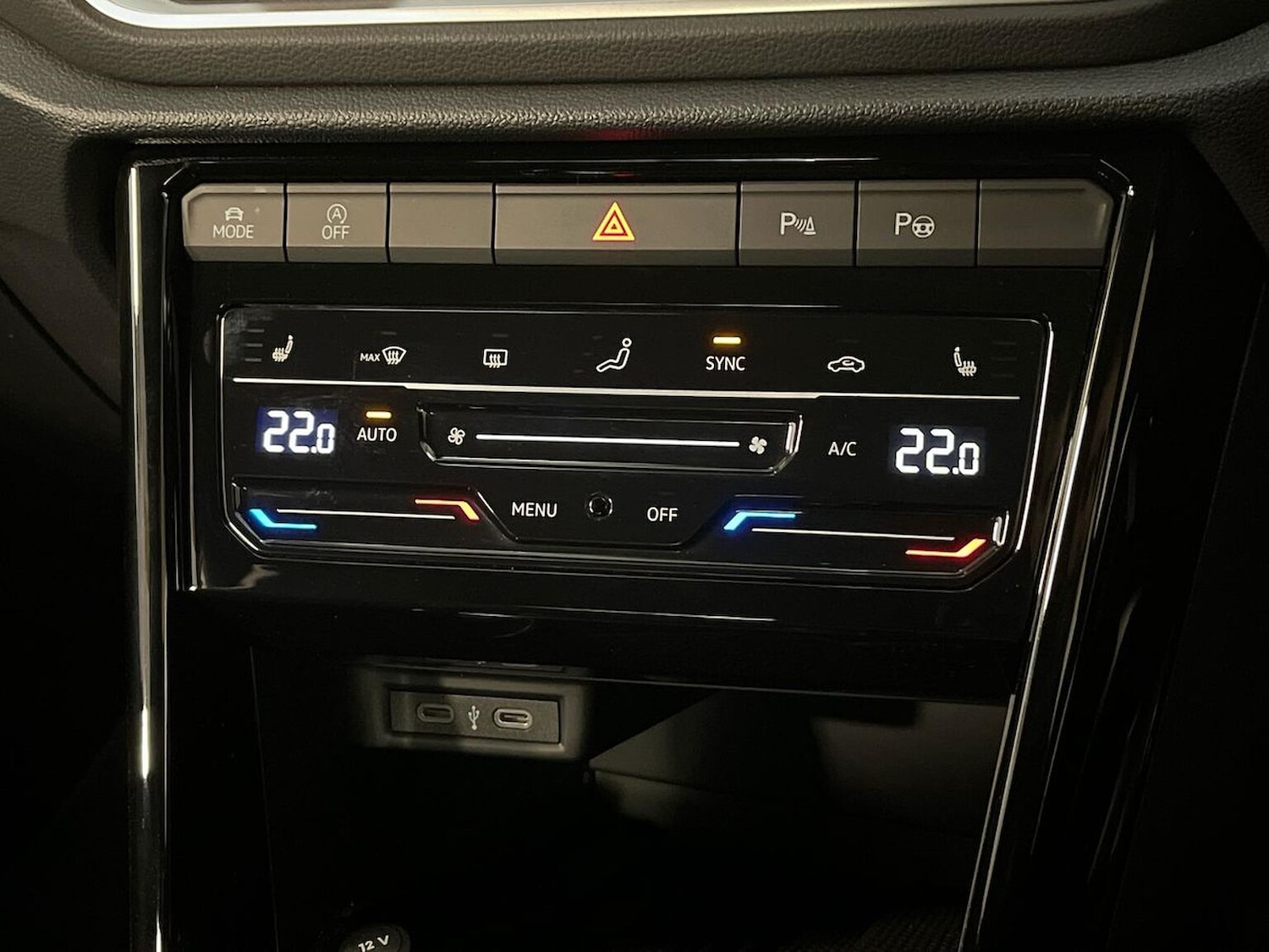 Used Volkswagen T-Roc 2025 for sale - 76164886: Photo 12