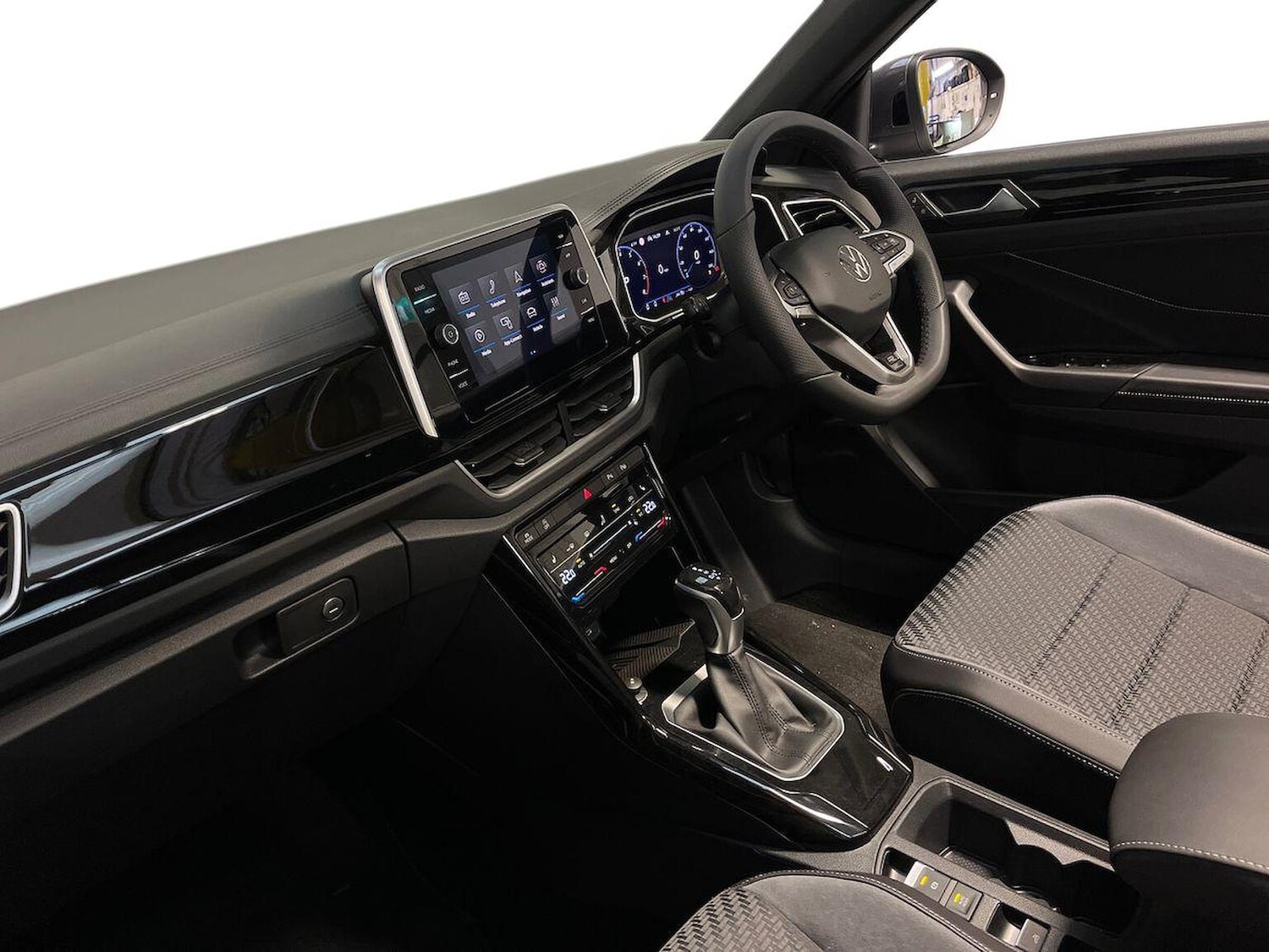 Used Volkswagen T-Roc 2025 for sale - 76164886: Photo 7