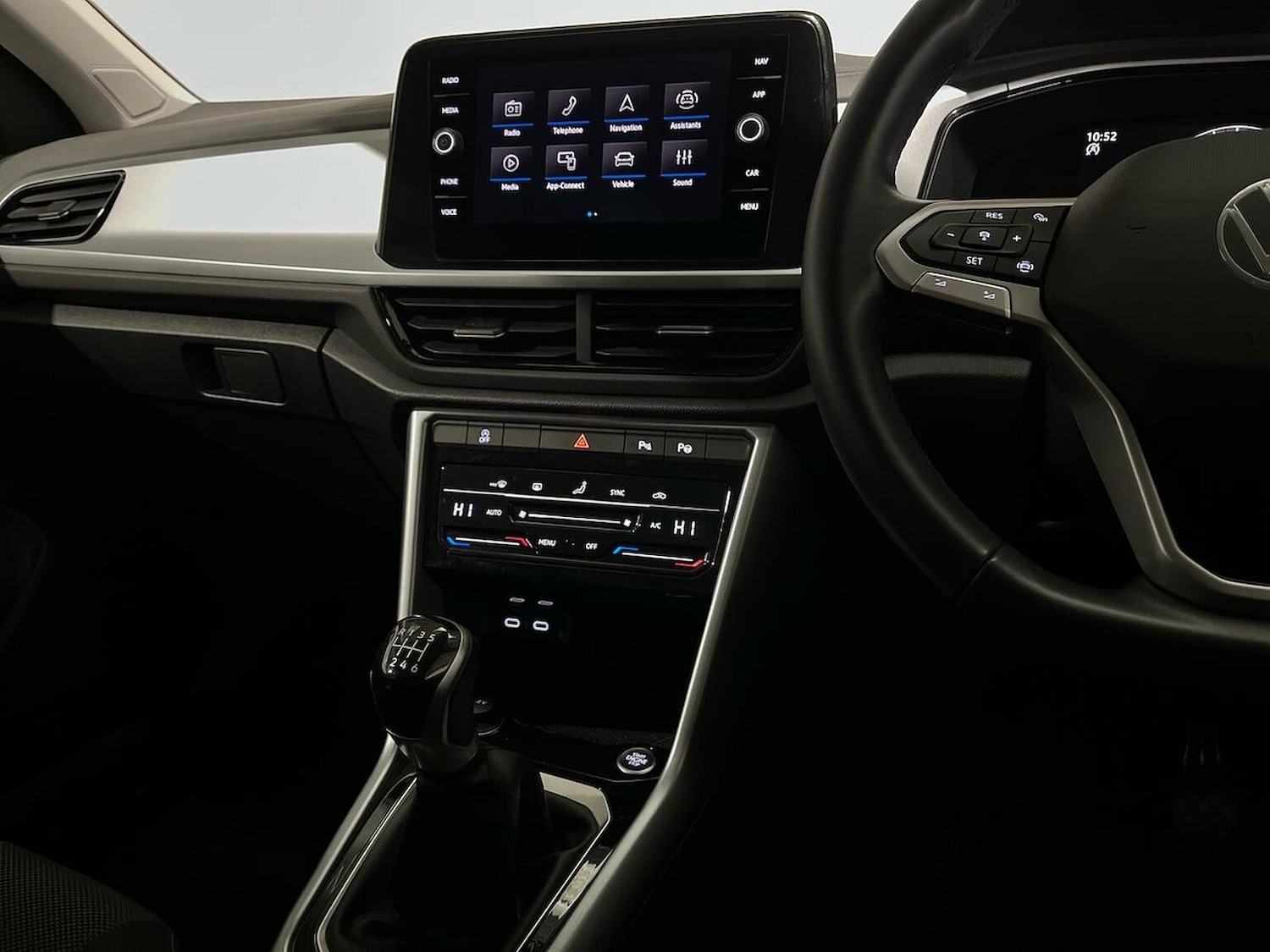 Used Volkswagen T-Roc 2024 for sale - 78064431: Photo 13