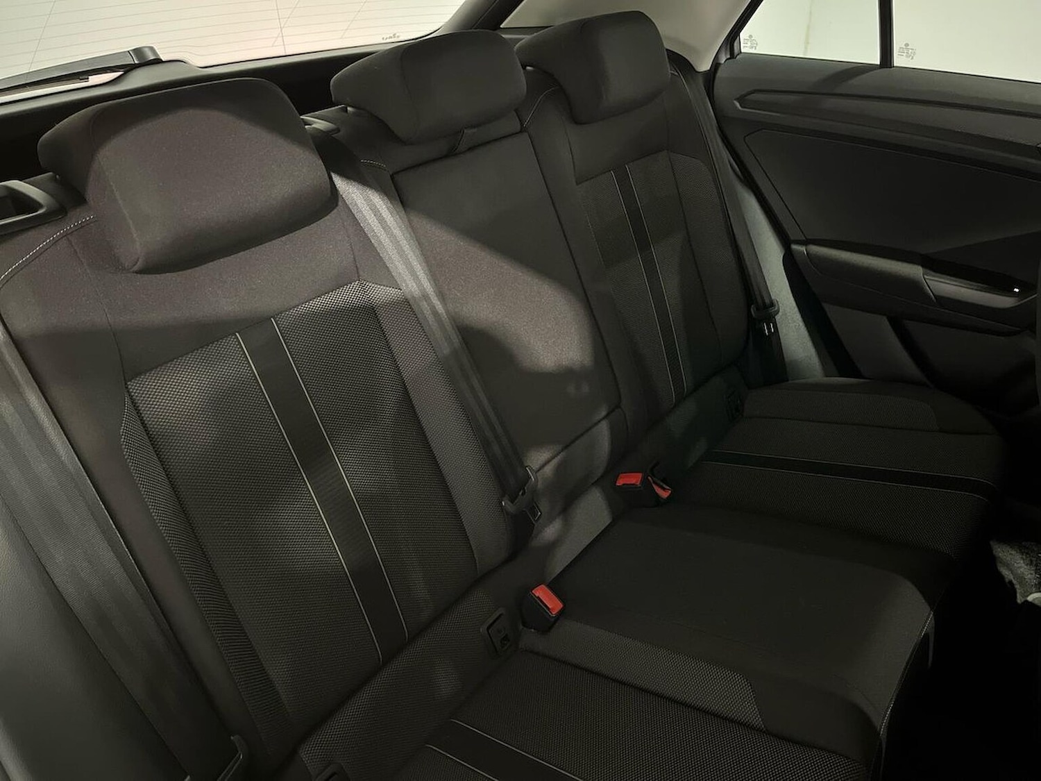 Used Volkswagen T-Roc 2024 for sale - 78064431: Photo 16