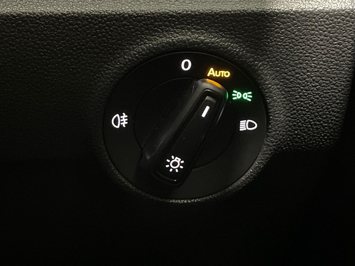 Used Volkswagen T-Roc 2024 for sale - 78064431: Photo 22