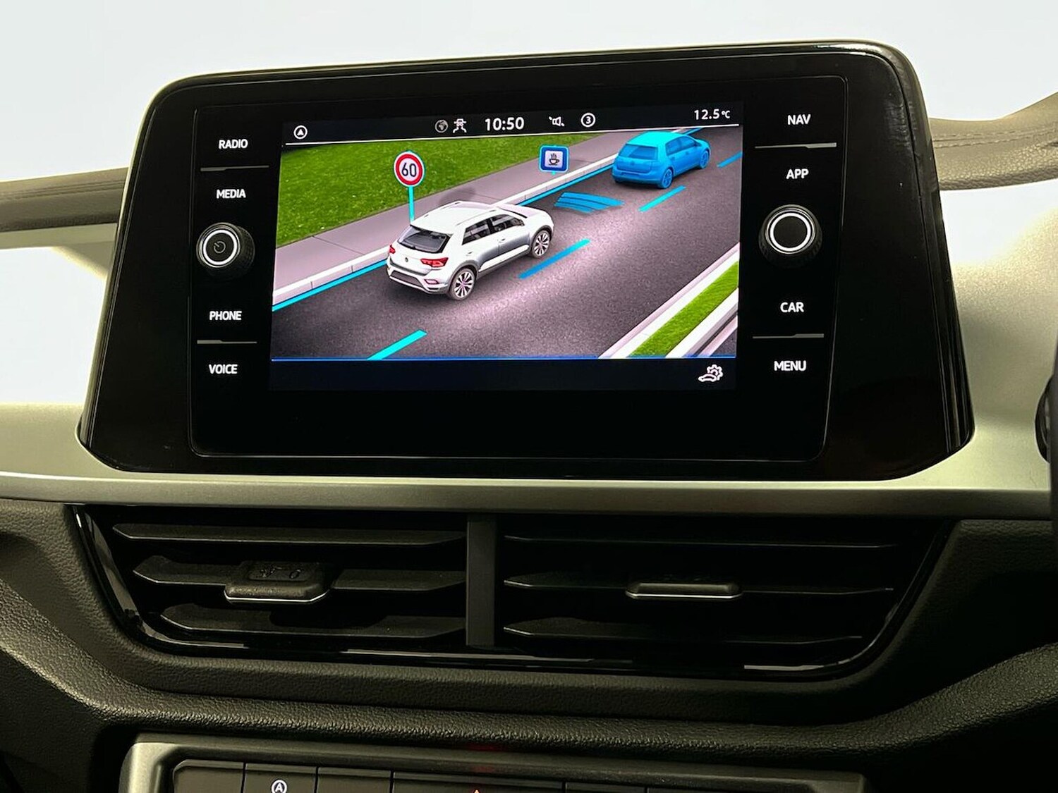 Used Volkswagen T-Roc 2024 for sale - 78064431: Photo 31