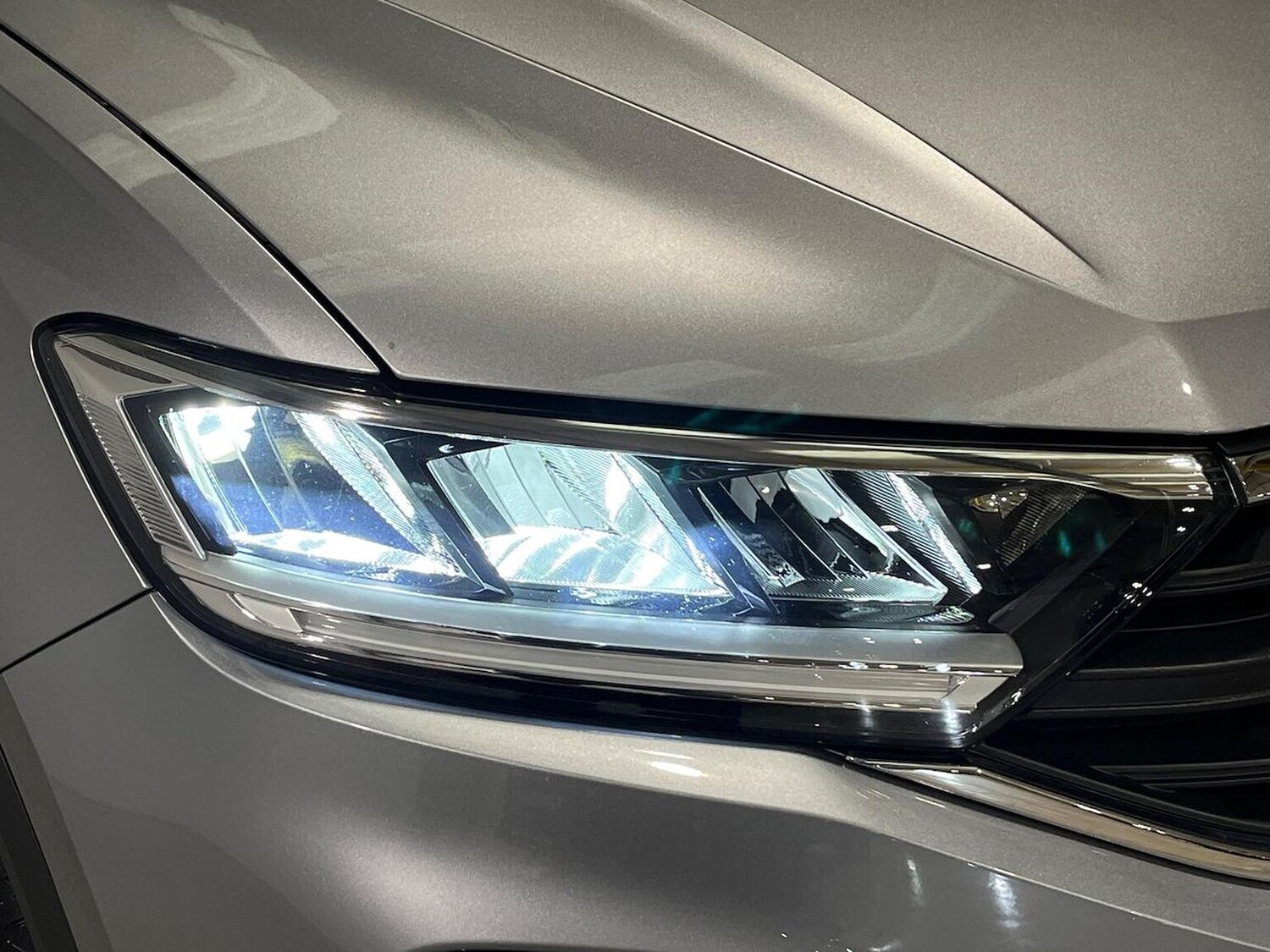 Used Volkswagen T-Roc 2024 for sale - 78064431: Photo 34