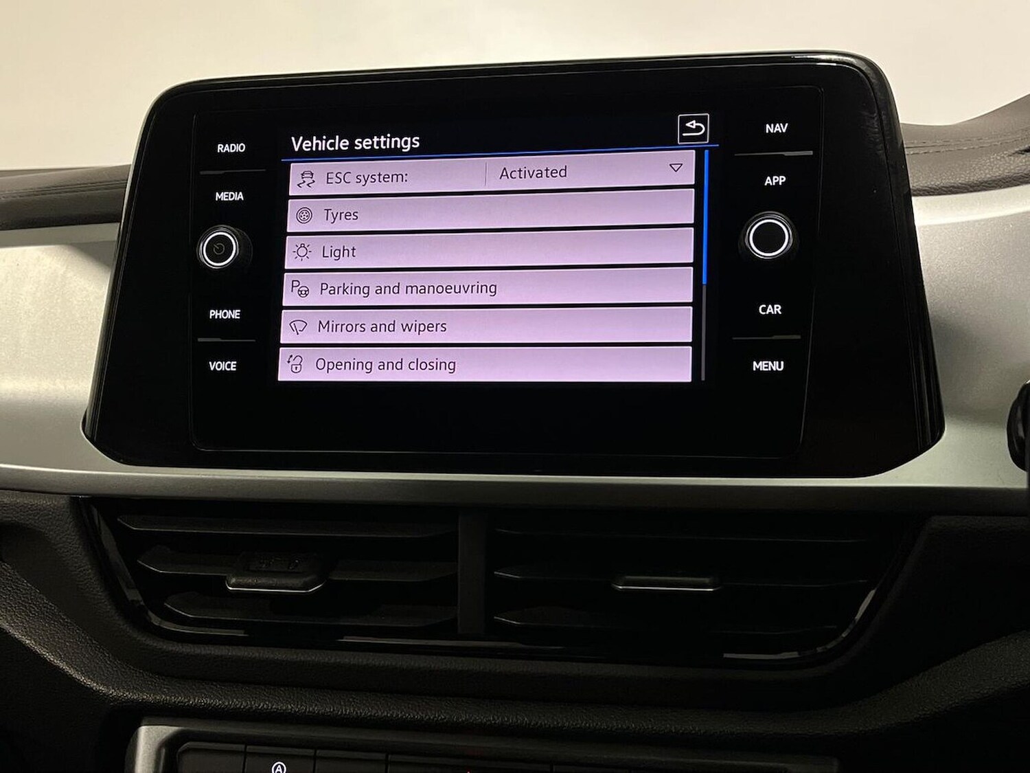 Used Volkswagen T-Roc 2024 for sale - 78064431: Photo 38