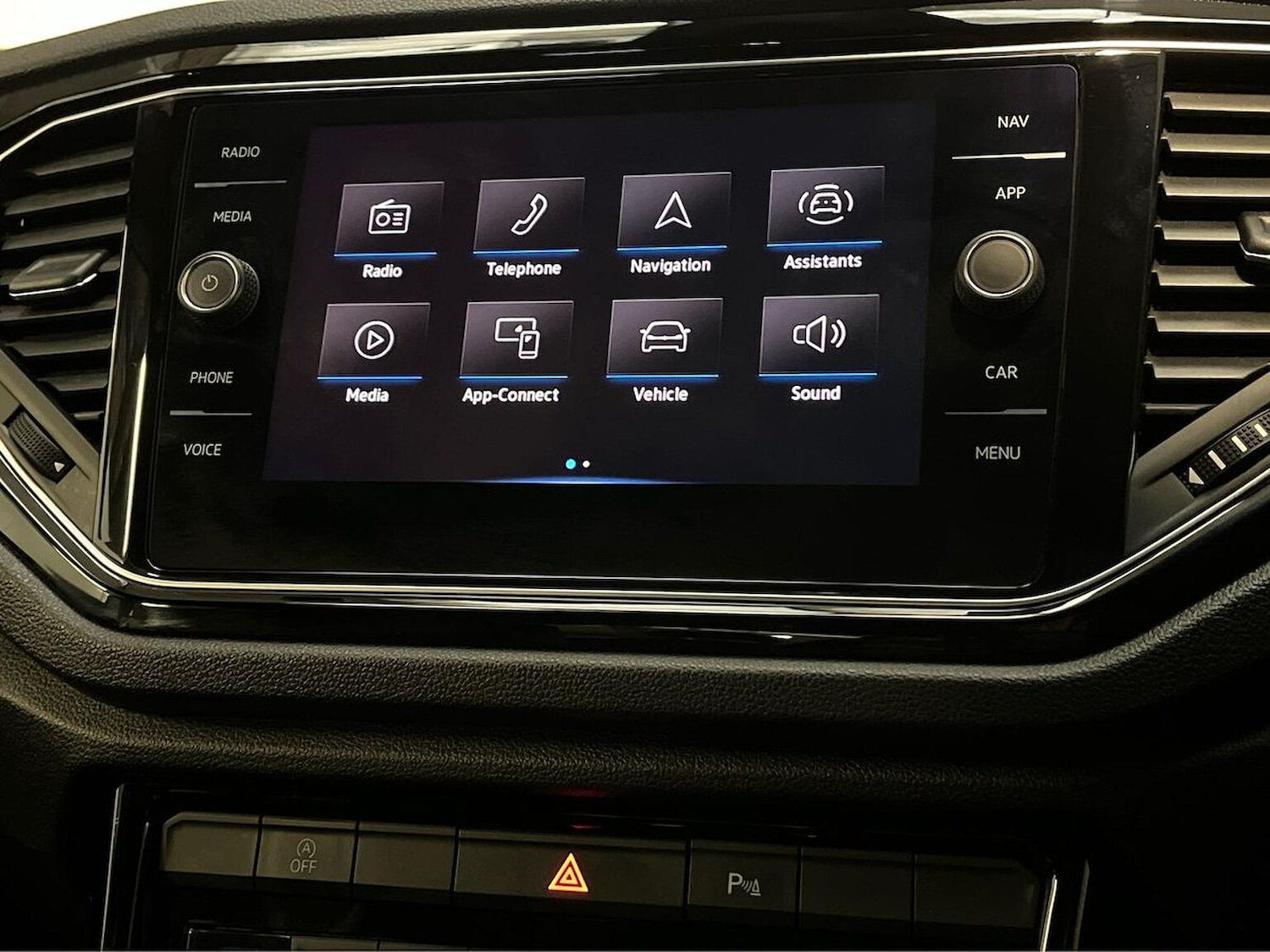Used Volkswagen T-Roc 2022 for sale - 76305371: Photo 11