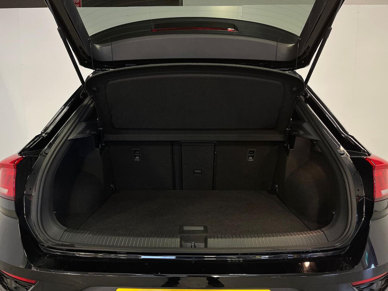 Used Volkswagen T-Roc 2022 for sale - 76305371: Photo 17
