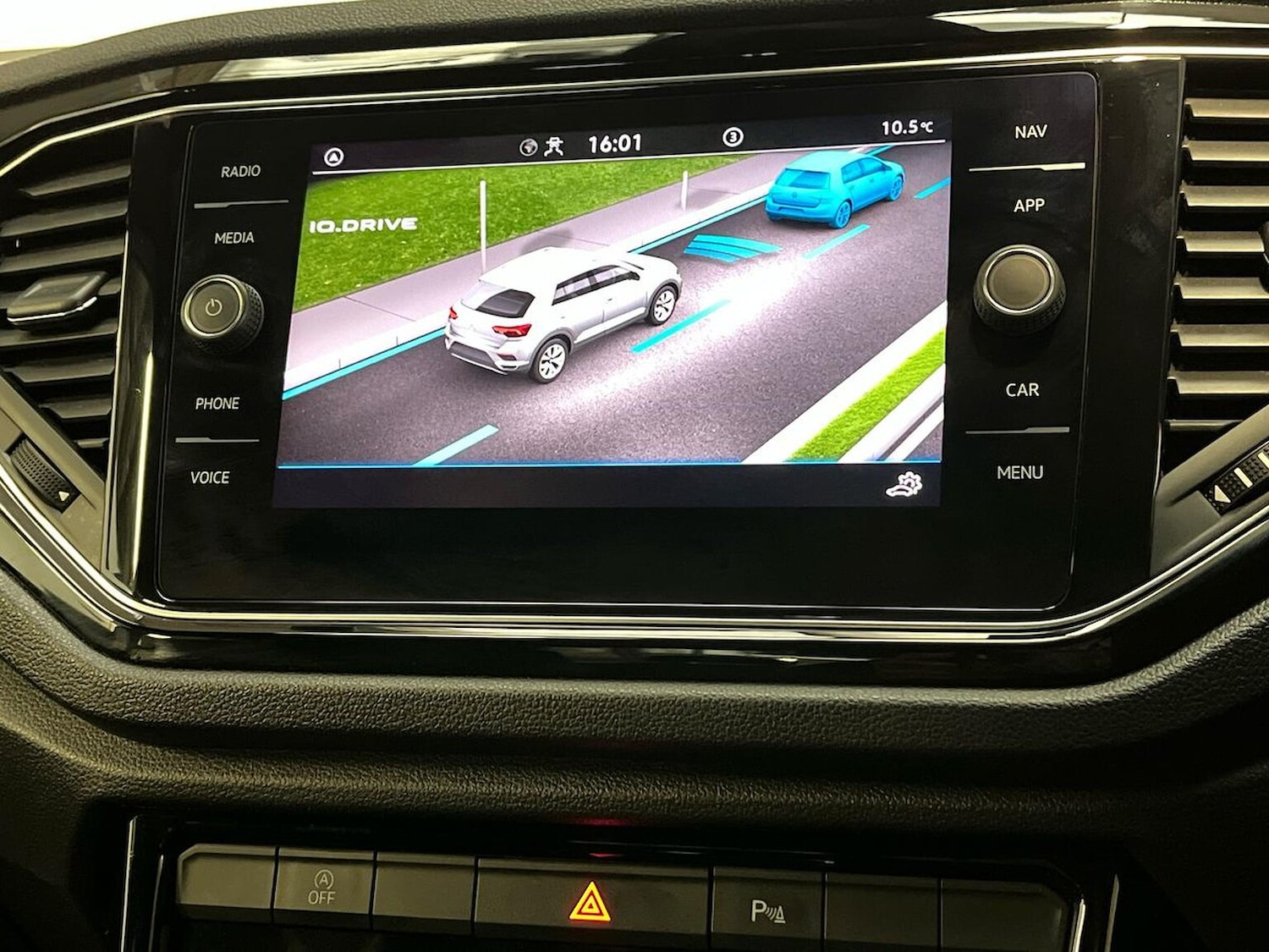 Used Volkswagen T-Roc 2022 for sale - 76305371: Photo 24