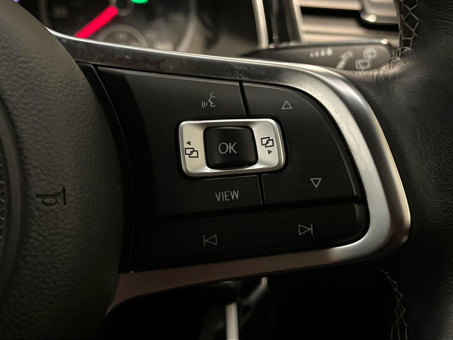 Used Volkswagen T-Roc 2022 for sale - 76305371: Photo 26