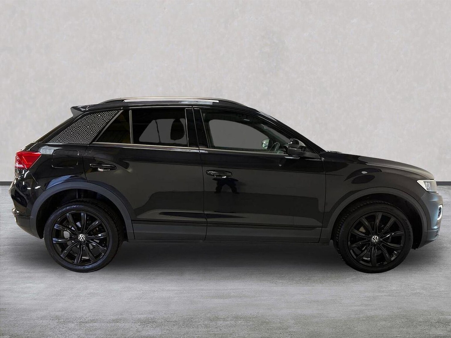 Used Volkswagen T-Roc 2022 for sale - 76305371: Photo 3