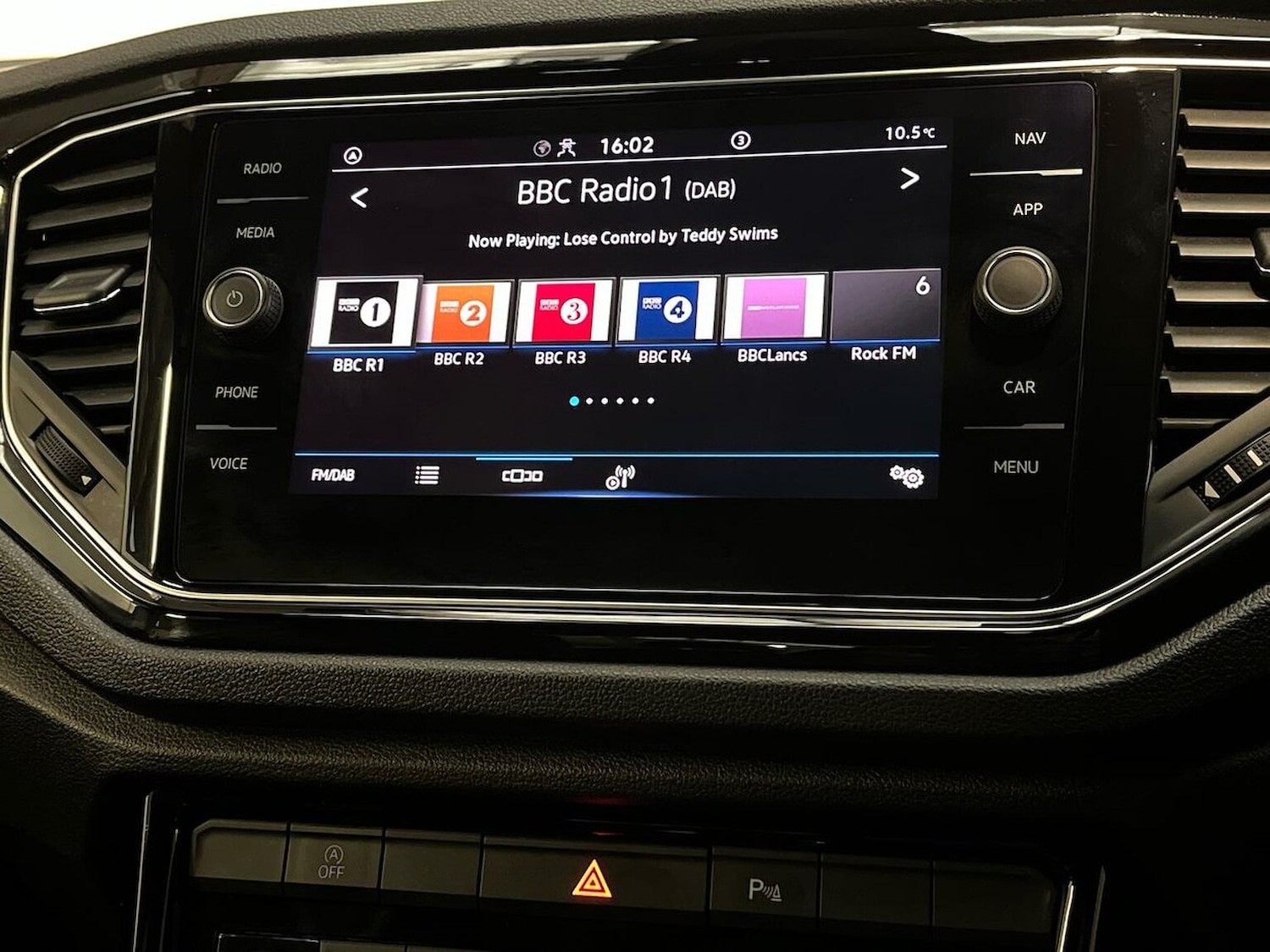 Used Volkswagen T-Roc 2022 for sale - 76305371: Photo 31