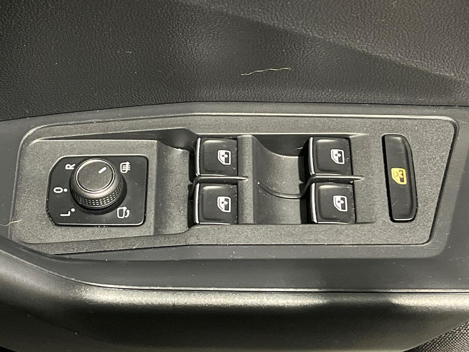 Used Volkswagen T-Roc 2018 for sale - 76713234: Photo 21