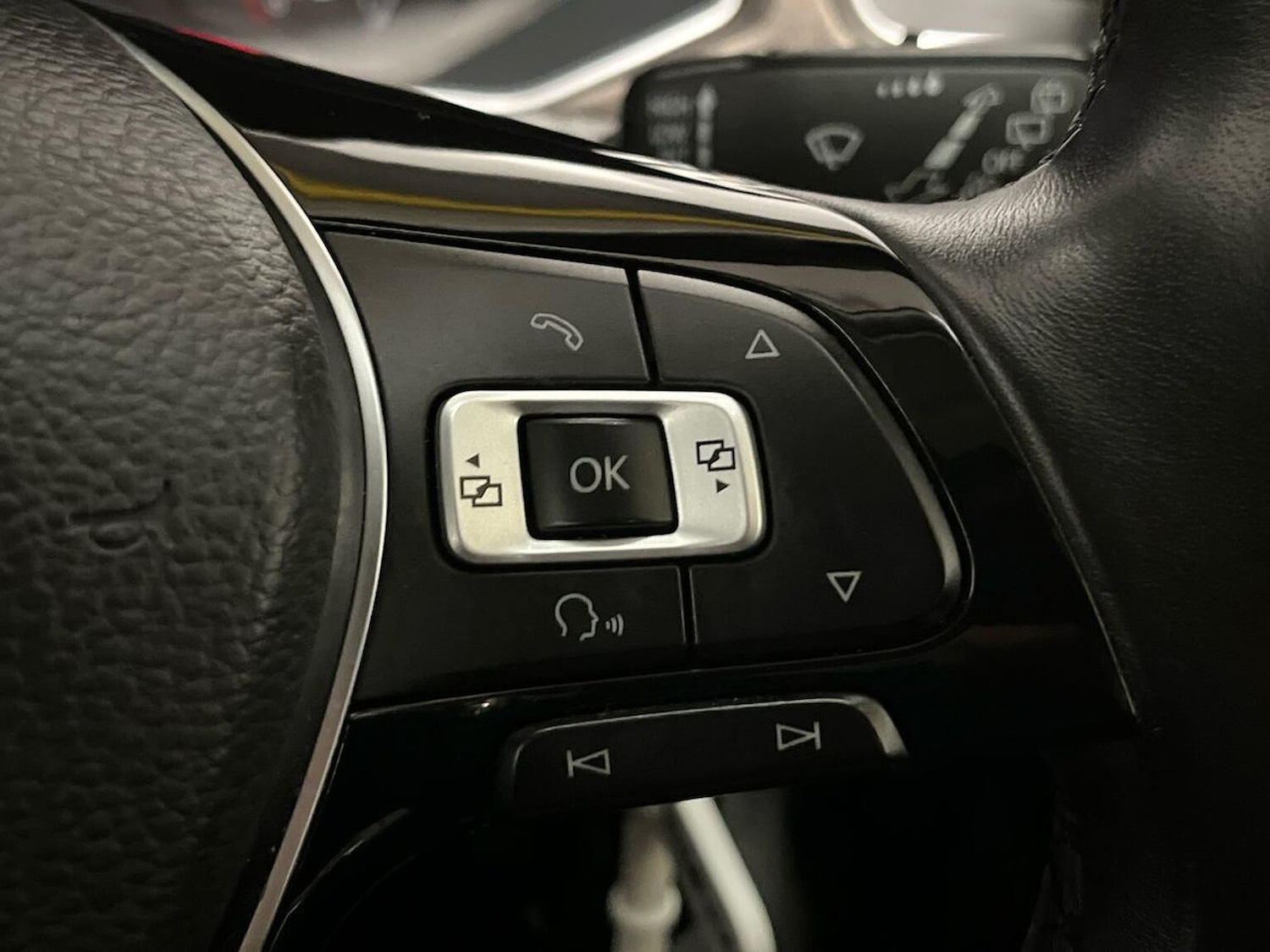 Used Volkswagen T-Roc 2018 for sale - 76713234: Photo 26