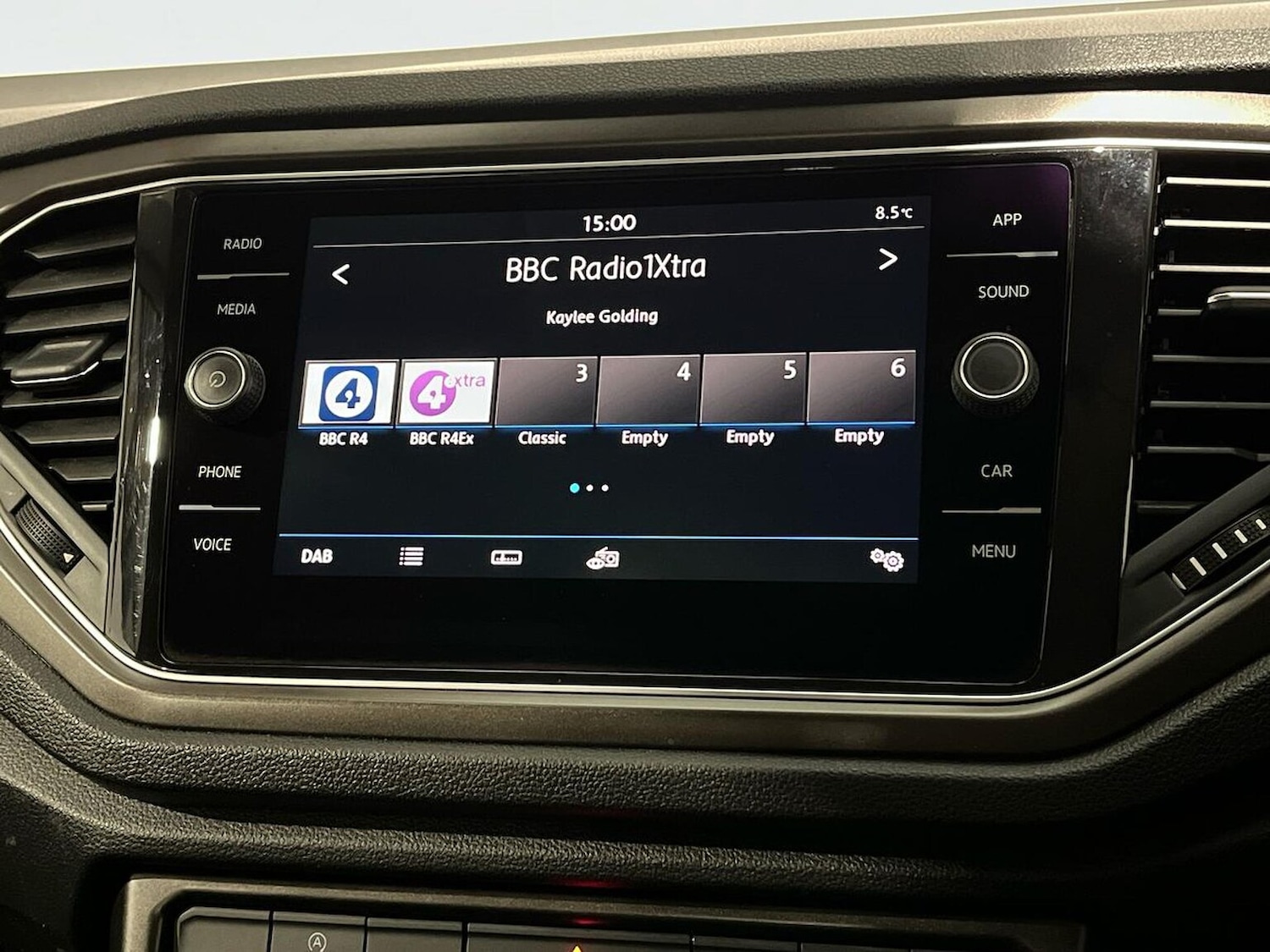 Used Volkswagen T-Roc 2018 for sale - 76713234: Photo 30