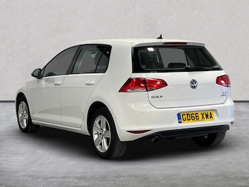 Used Volkswagen Golf 2017 for sale - 75718016: Photo