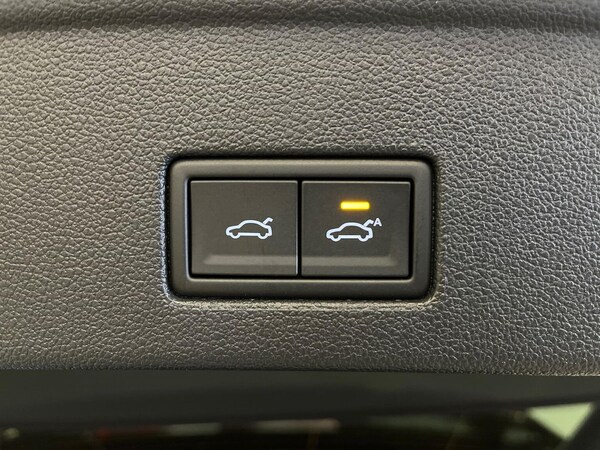 Used Volkswagen Touareg 2025 for sale - 76064383: Photo 22