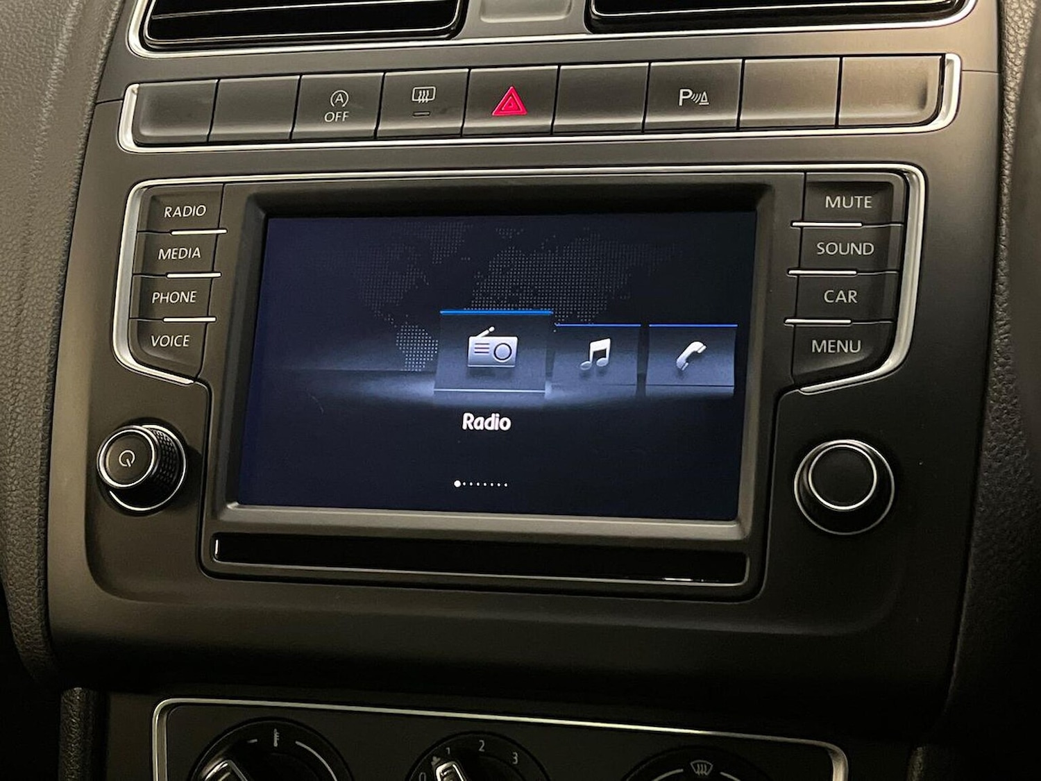 Used Volkswagen Polo 2017 for sale - 76450528: Photo 11