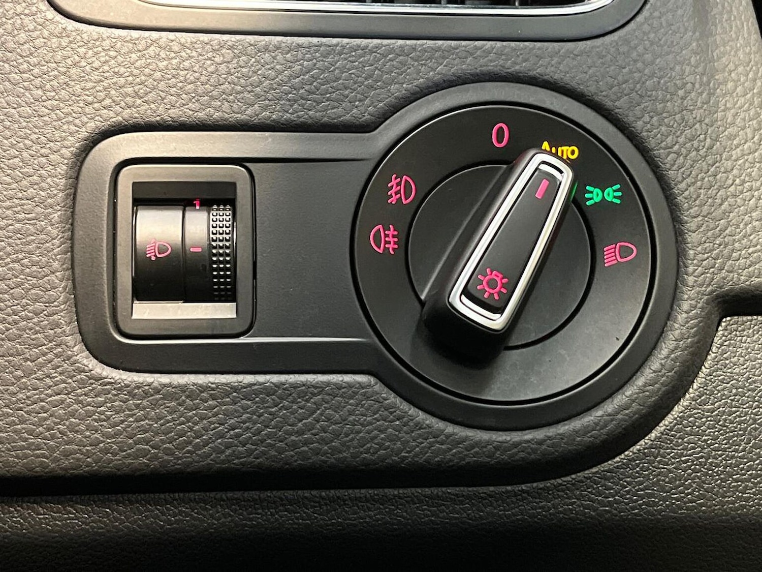 Used Volkswagen Polo 2017 for sale - 76450528: Photo 22