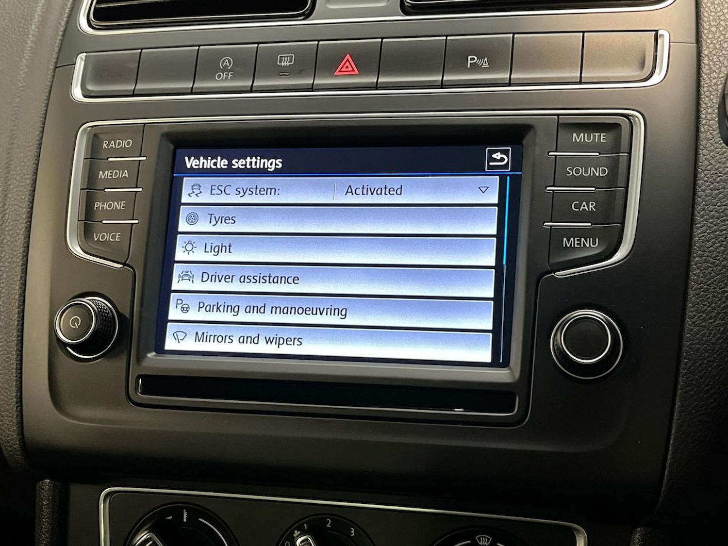 Used Volkswagen Polo 2017 for sale - 76450528: Photo 32