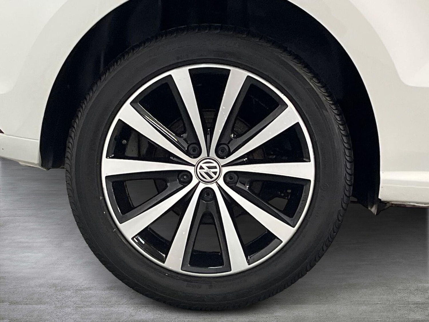 Used Volkswagen Polo 2017 for sale - 76450528: Photo 6