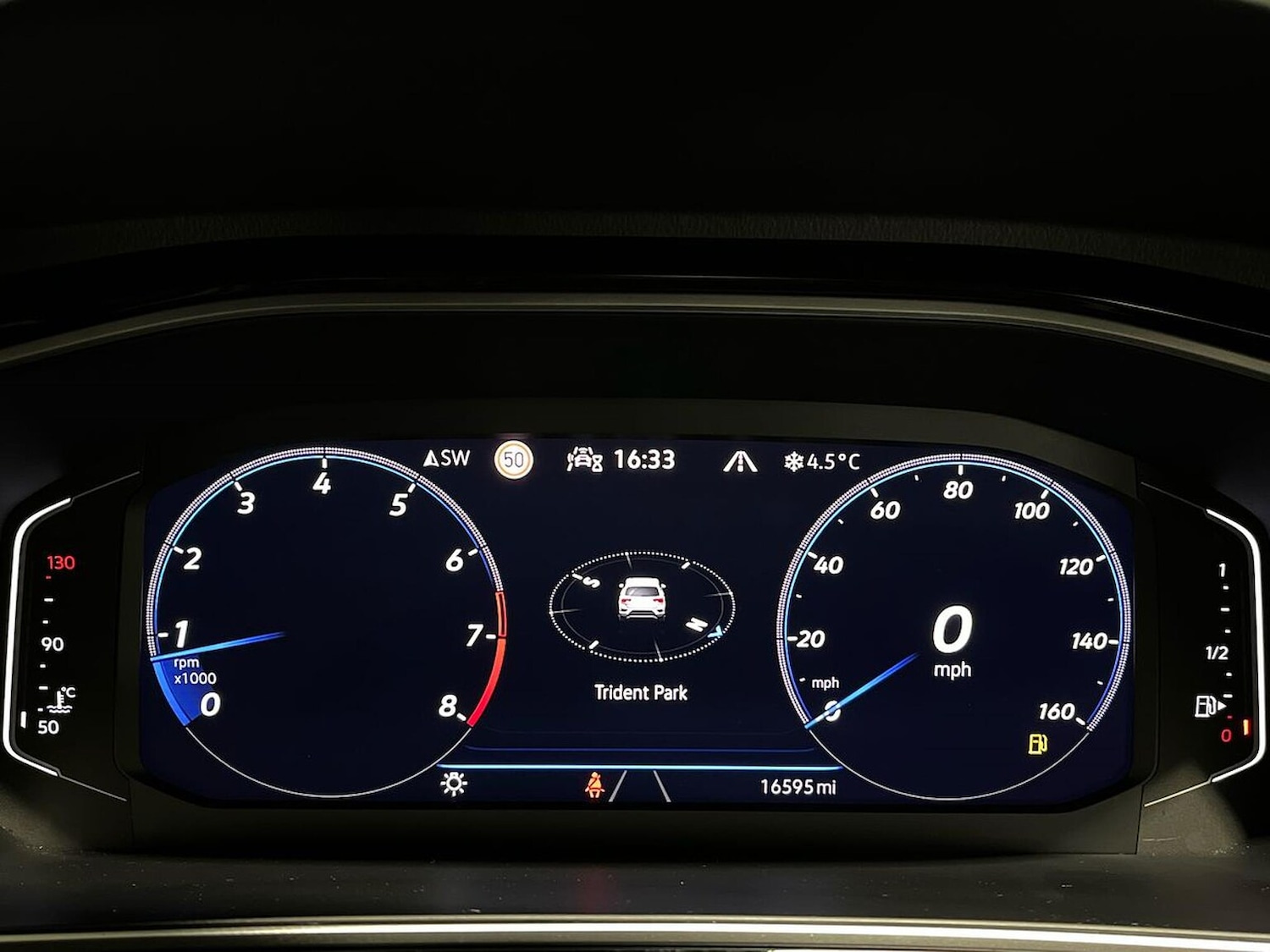 Used Volkswagen T-Roc 2023 for sale - 76706431: Photo 10