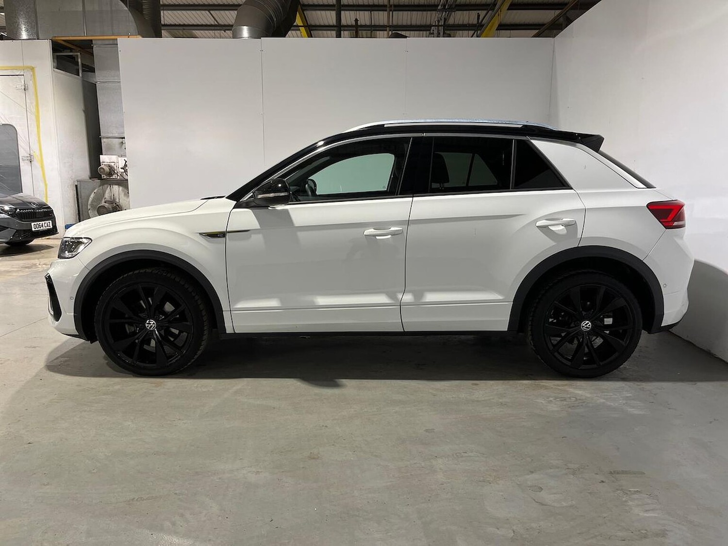 Used Volkswagen T-Roc 2023 for sale - 76706431: Photo 19