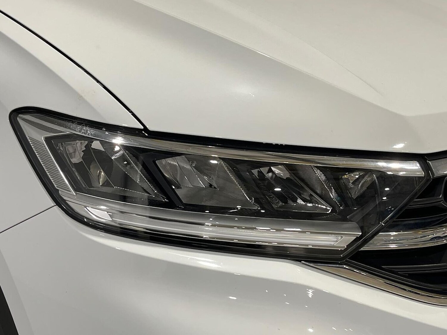 Used Volkswagen T-Roc 2023 for sale - 76706431: Photo 34