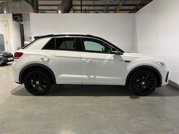 Used Volkswagen T-Roc 2023 for sale - 76706431: Photo