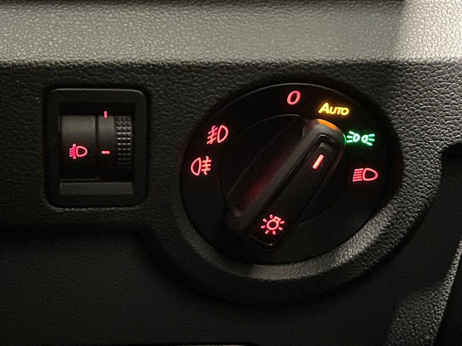 Used Volkswagen T-Cross 2021 for sale - 77946096: Photo 22