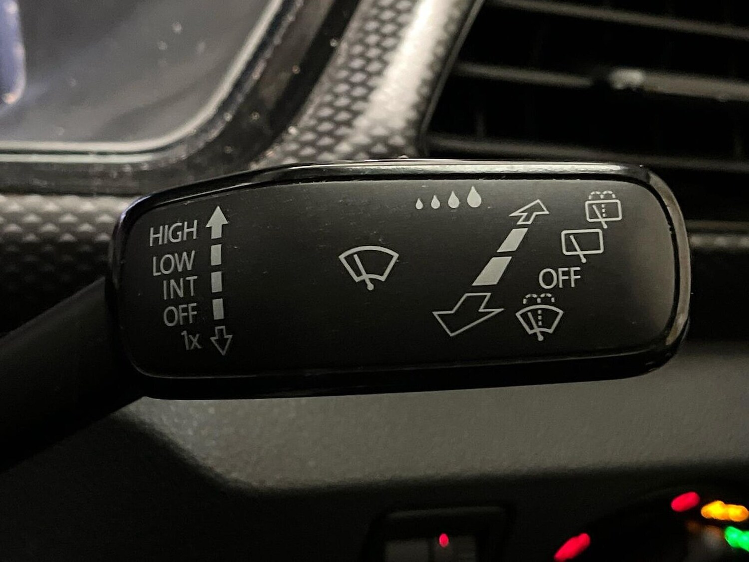 Used Volkswagen T-Cross 2021 for sale - 77946096: Photo 28