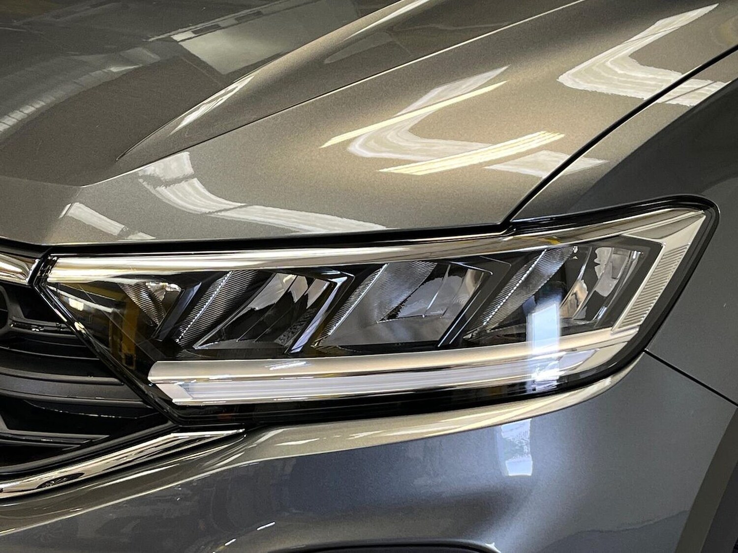 Used Volkswagen T-Roc 2025 for sale - 76885057: Photo 34