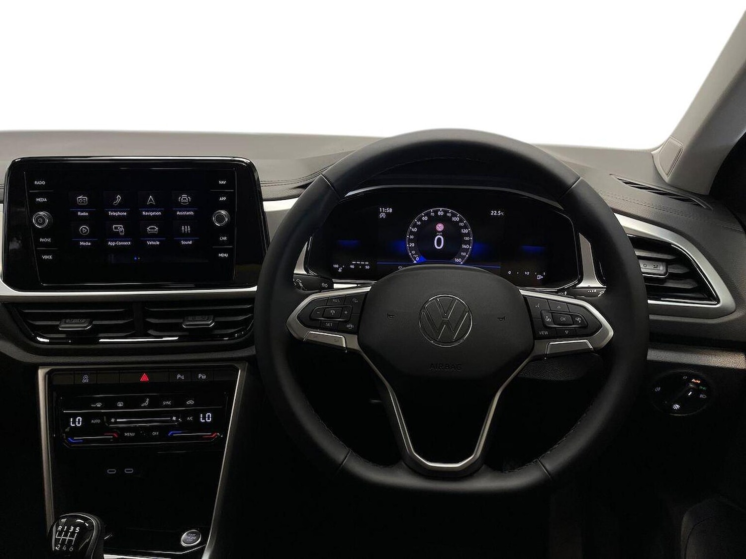 Used Volkswagen T-Roc 2025 for sale - 76885057: Photo 9