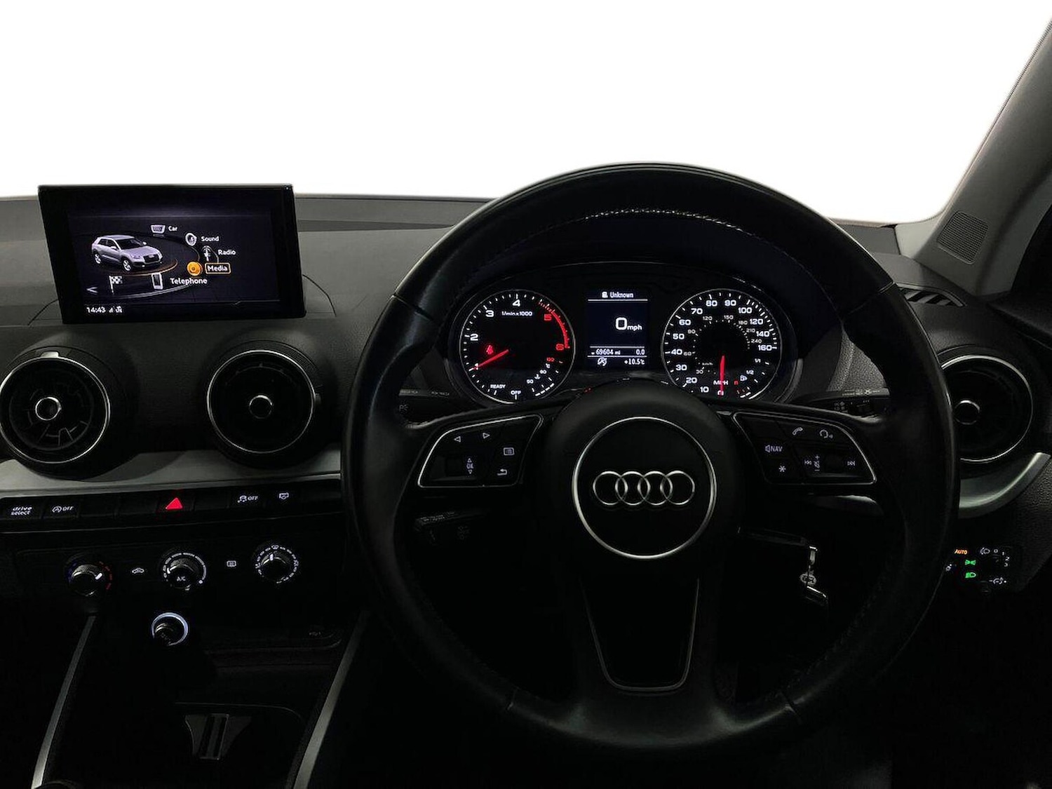 Used Audi Q2 2019 for sale - 77701327: Photo 9