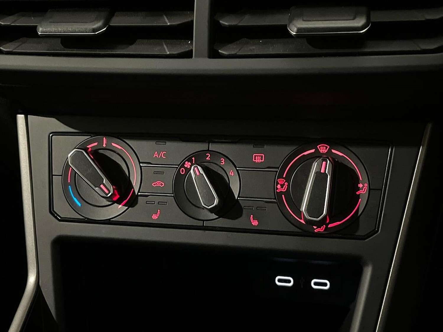 Used Volkswagen Polo 2021 for sale - 76713236: Photo 12