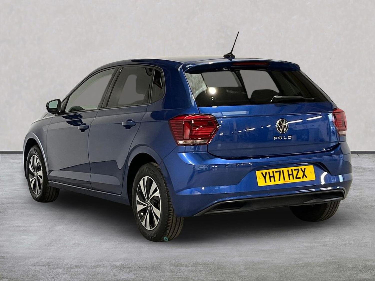 Used Volkswagen Polo 2021 for sale - 76713236: Photo 2