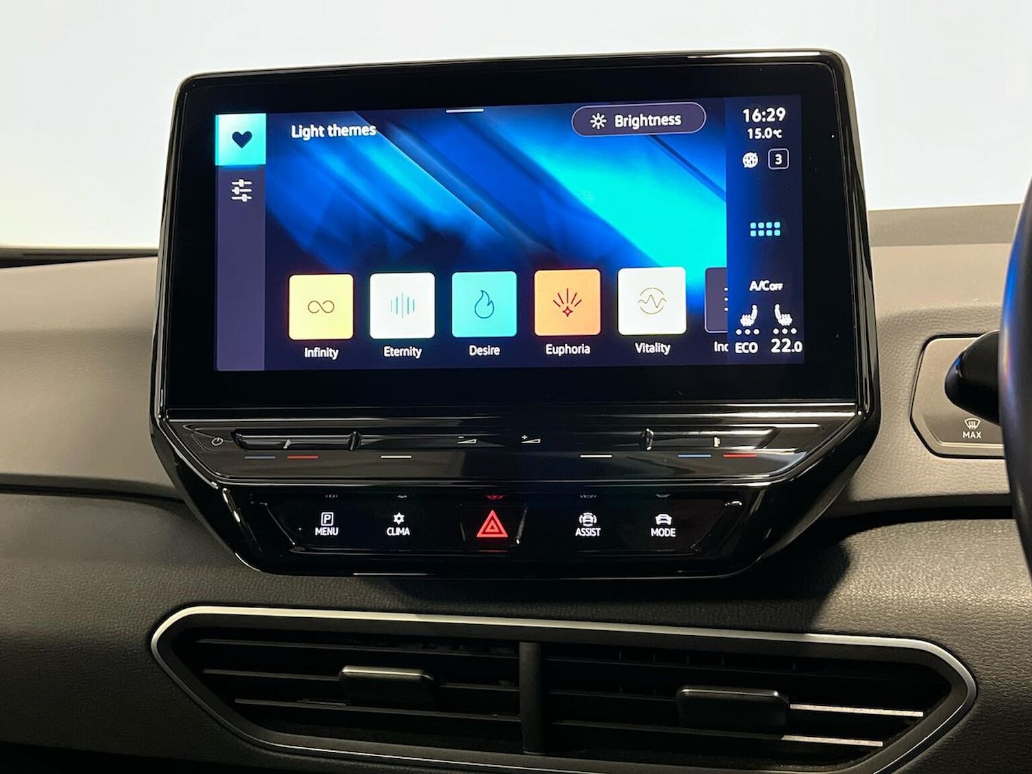 Used Volkswagen ID.3 2021 for sale - 76402412: Photo 32