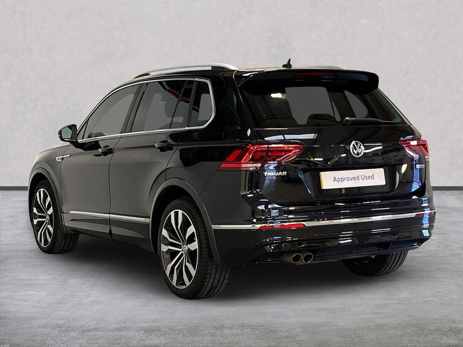 Used Volkswagen Tiguan 2019 for sale - 76347028: Photo 2