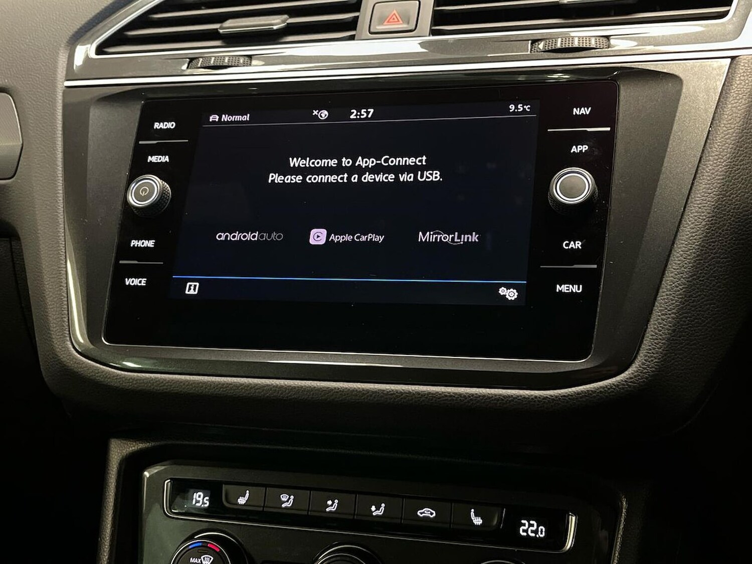 Used Volkswagen Tiguan 2019 for sale - 76347028: Photo 25
