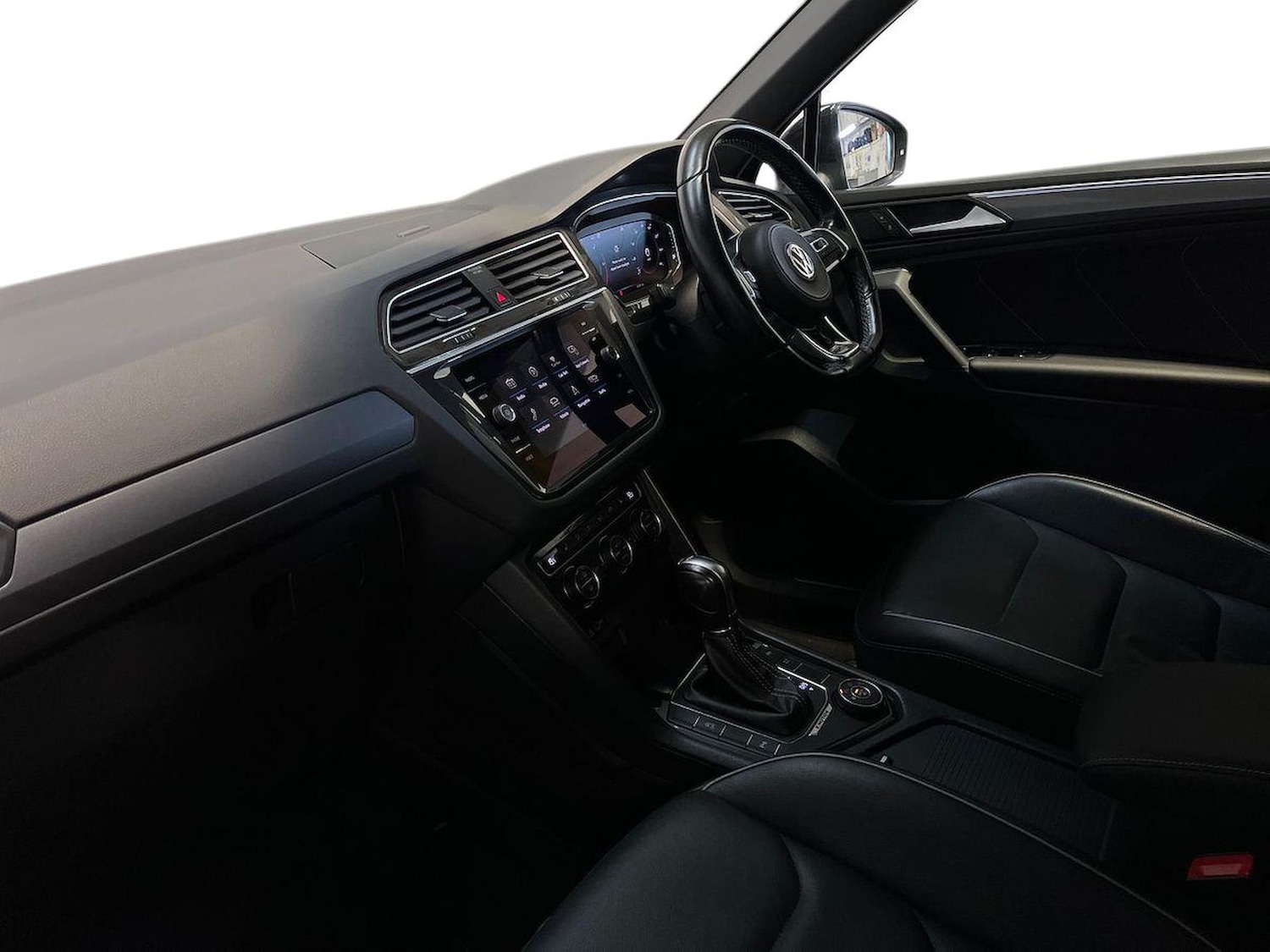 Used Volkswagen Tiguan 2019 for sale - 76347028: Photo 7