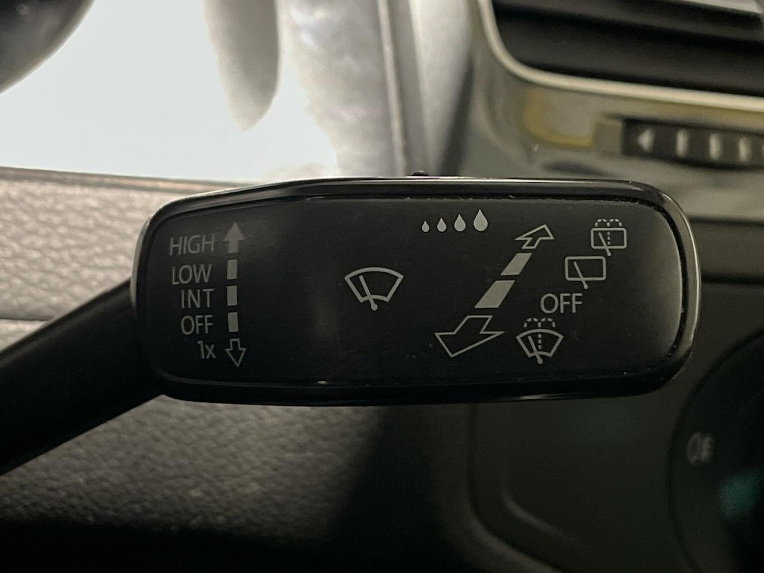 Used Volkswagen Golf 2019 for sale - 77595506: Photo 30